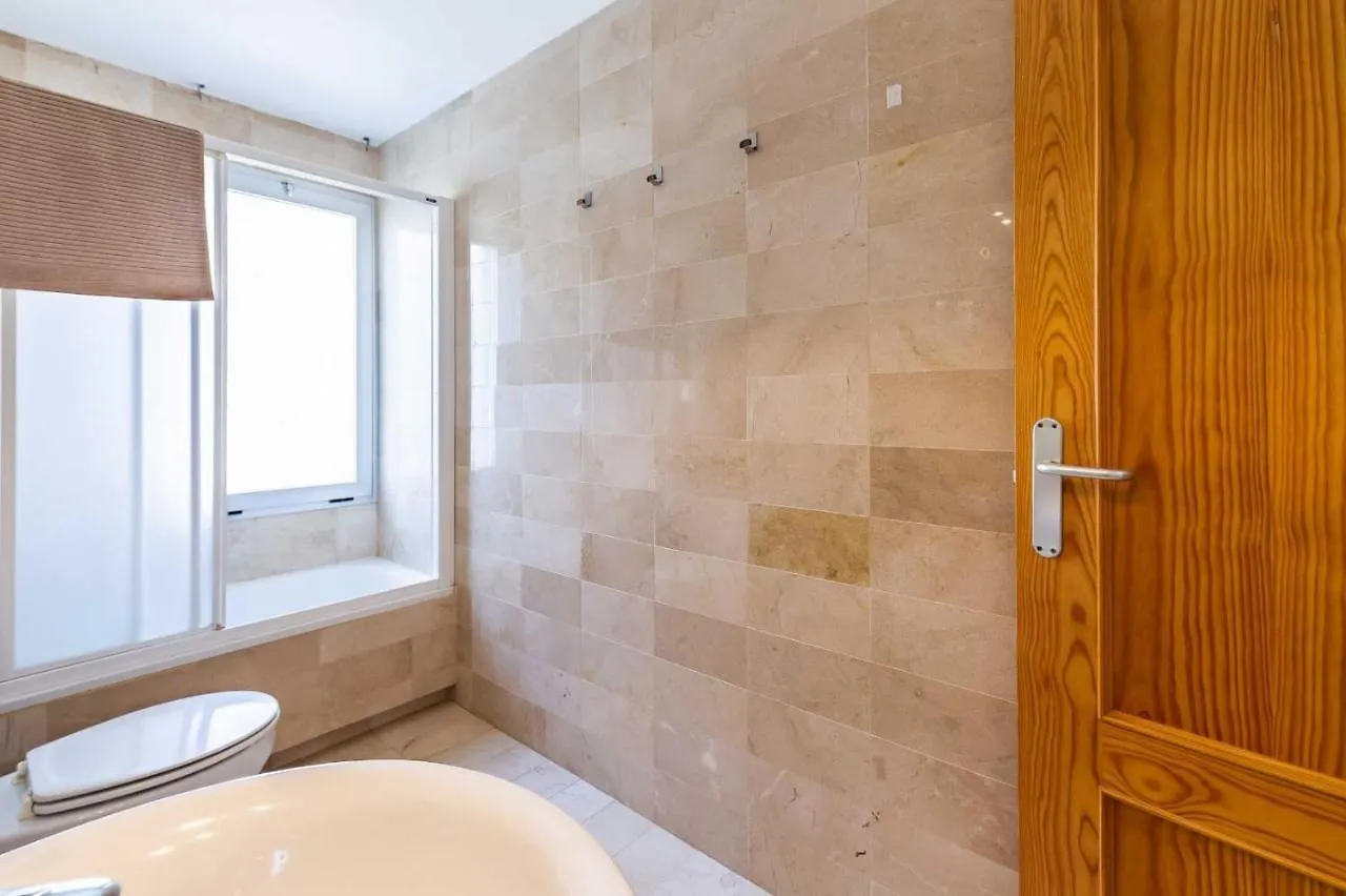 Apartamento Paseo Marítimo Rey de España esquina Lope de Vega 1 dormitorio más sofá cama salón y cama supletoria Fuengirola España